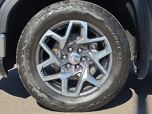 Used 2024 GMC Sierra 1500 SLT AWD/4WD image 20