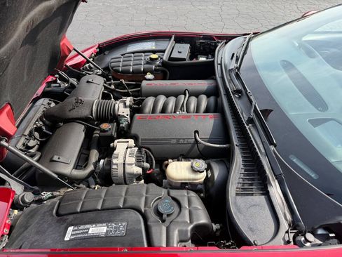 Used 2001 Chevrolet Corvette Convertible w/ Preferred Equipment Group2 RWD image 22
