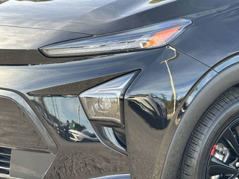 Used 2023 Chevrolet Bolt EUV Premier w/ Sun & Sound Package image 6