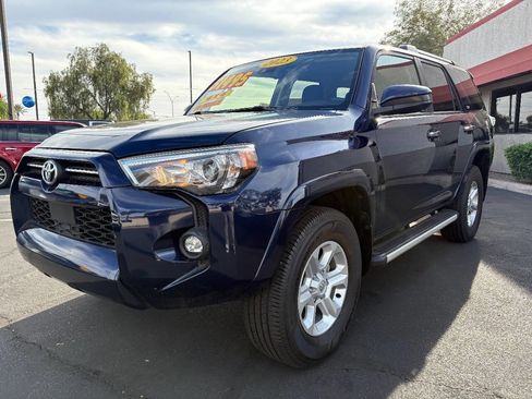 Used 2023 Toyota 4Runner SR5 image 5