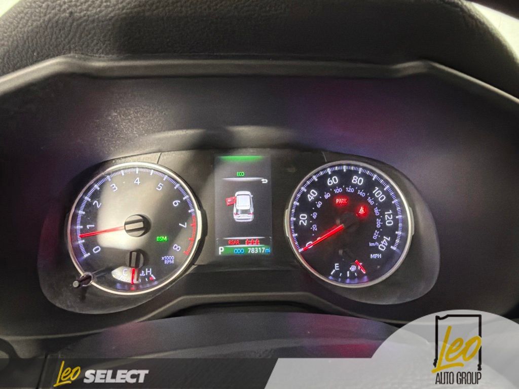 Used 2019 Toyota RAV4 LE w/ All Weather Liner Package AWD/4WD image 18