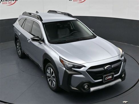 Used 2023 Subaru Outback Limited image 18
