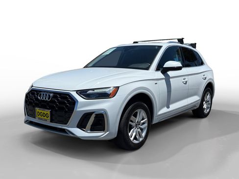 Used 2023 Audi Q5 2.0T Premium w/ Convenience Package AWD/4WD image 1