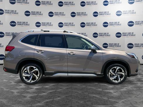 Used 2023 Subaru Forester Touring AWD/4WD image 6