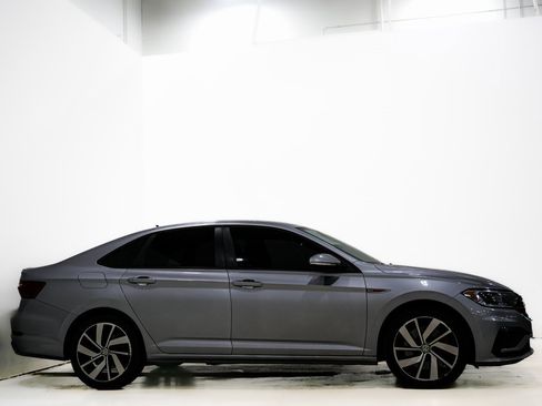 Used 2020 Volkswagen Jetta GLI image 4
