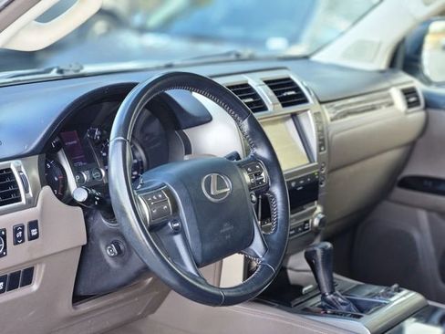 Used 2017 Lexus GX 460 460 image 12