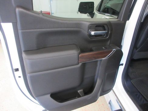 Used 2020 GMC Sierra 1500 SLT w/ SLT Premium Plus Package AWD/4WD image 39
