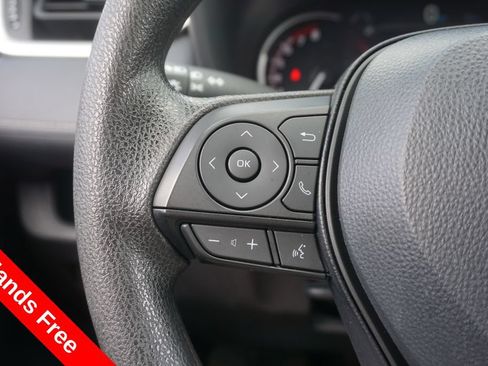 Certified 2025 Toyota RAV4 XLE AWD/4WD image 4