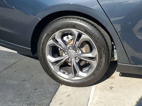 Certified 2024 Honda Accord EX image 7