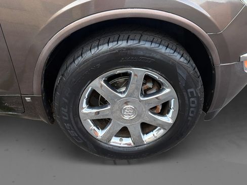 Used 2008 Buick Enclave CXL w/ Luxury Package FWD image 24