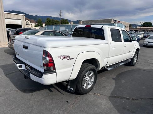 Used 2011 Toyota Tacoma 4x4 Double Cab w/ TRD Sport Pkg image 3