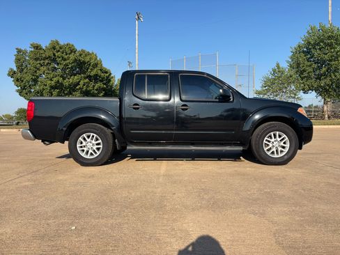 Used 2015 Nissan Frontier SV w/ SV Value Truck Package image 26