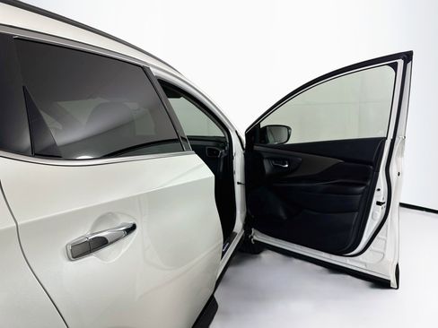Used 2023 Nissan Murano SV w/ SV Midnight Edition Package AWD/4WD image 30