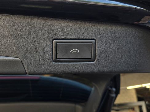 Certified 2023 Volkswagen ID.4 Pro S AWD/4WD image 24