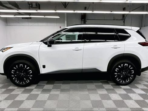 New 2026 Nissan Rogue Dark Armor FWD image 17