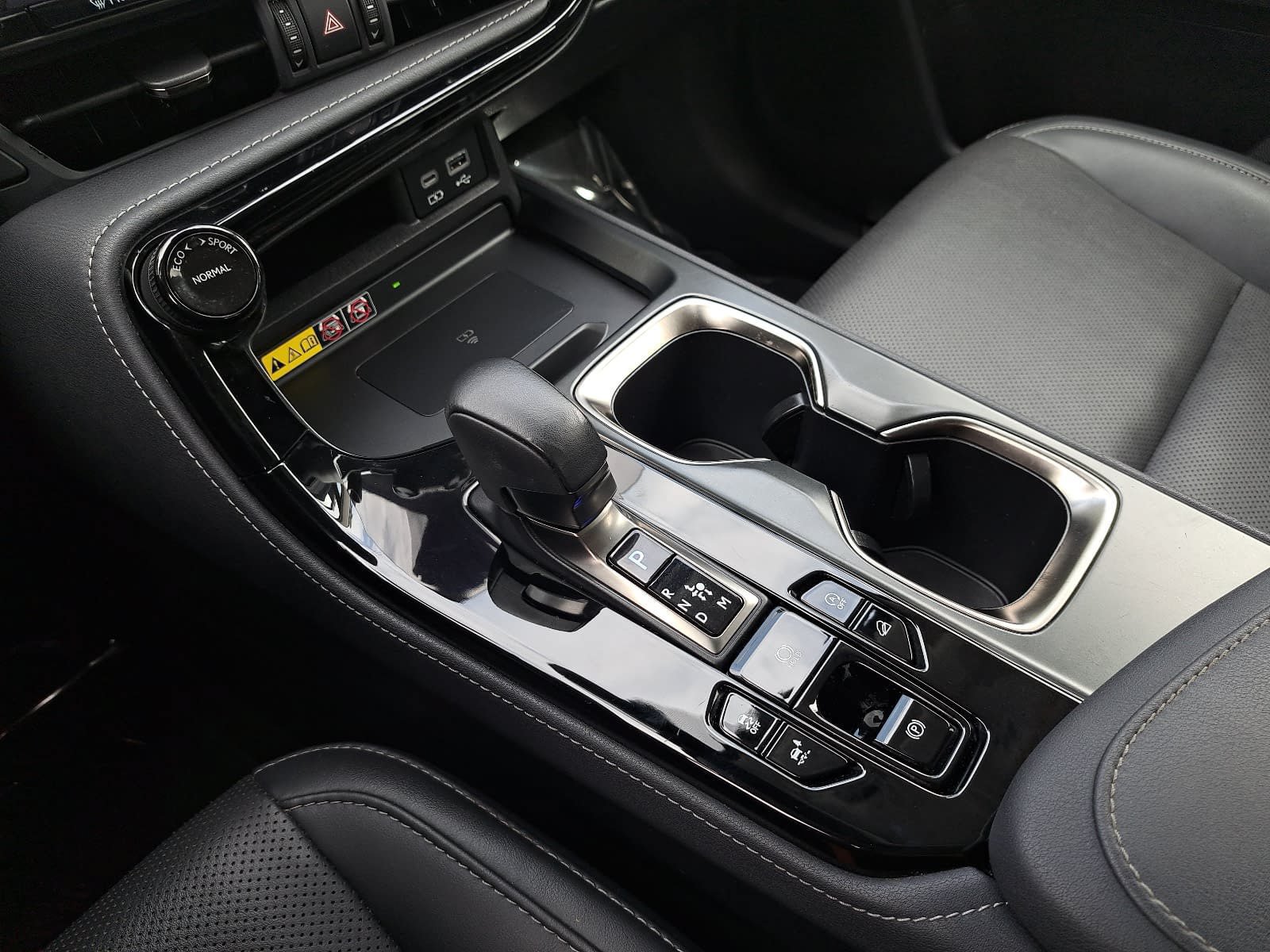 Used 2024 Lexus NX 350 AWD w/ Vision Package image 28