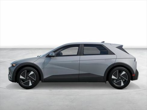New 2026 Hyundai Ioniq 5 SE RWD image 3
