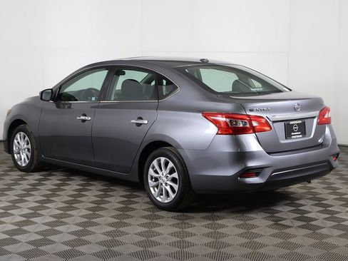 Used 2019 Nissan Sentra SV image 7