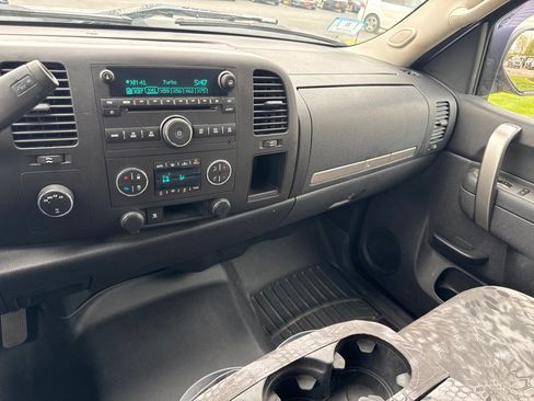 Used 2011 GMC Sierra 1500 SLE AWD/4WD image 16
