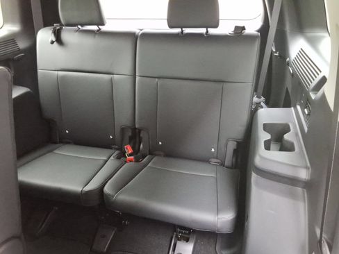 Used 2025 Hyundai Santa Fe SEL FWD image 31