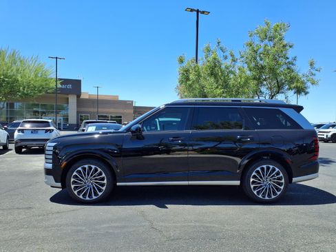 New 2026 Hyundai Palisade Calligraphy FWD image 3