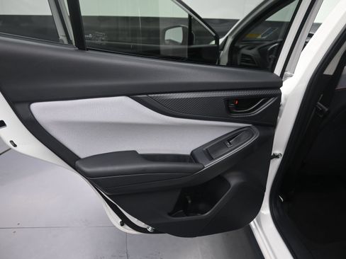 Used 2019 Subaru Crosstrek 2.0i Premium AWD/4WD image 17