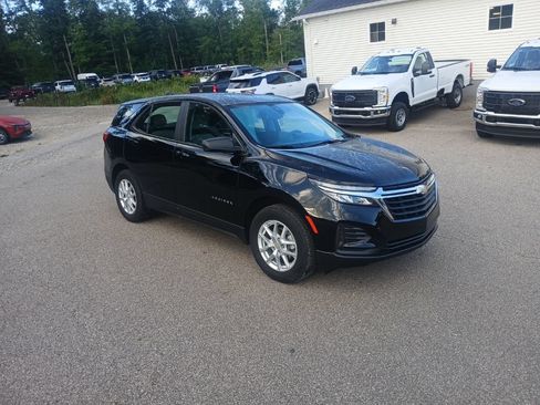Used 2024 Chevrolet Equinox LS AWD/4WD image 7