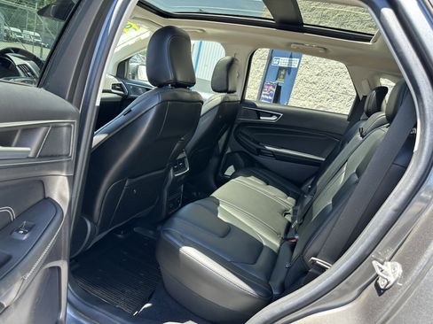 Used 2021 Ford Edge Titanium w/ Equipment Group 301A AWD/4WD image 10