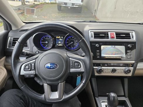 Used 2017 Subaru Legacy 2.5i Premium image 16