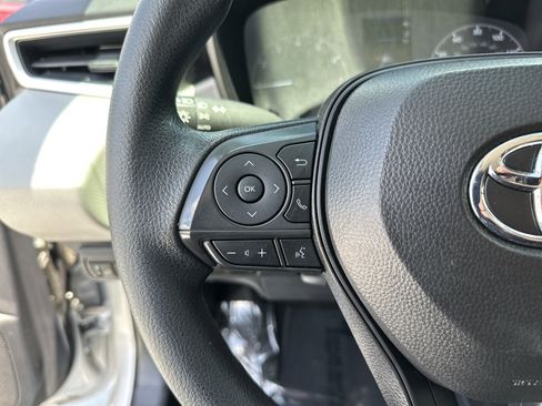 Certified 2025 Toyota Corolla LE FWD image 19