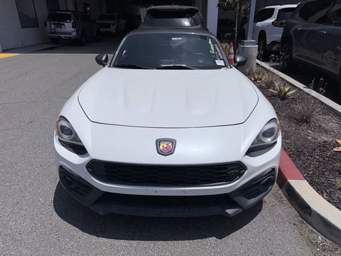 Used 2019 FIAT 124 Spider Abarth RWD image 1
