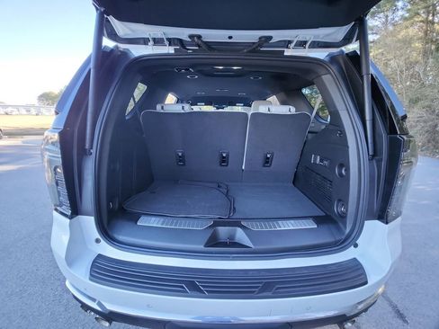 Certified 2025 Chevrolet Tahoe Premier image 30