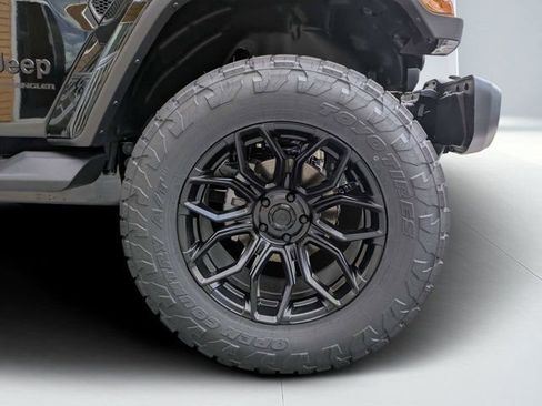 New 2026 Jeep Wrangler Unlimited Sahara AWD/4WD image 10