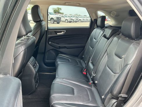 Used 2022 Ford Edge Titanium w/ Class II Trailer Tow Package AWD/4WD image 19