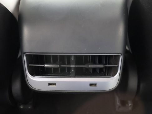 Used 2018 Tesla Model 3 Long Range image 51