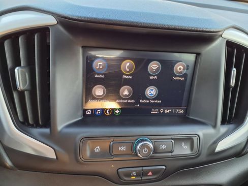 Used 2024 GMC Terrain SLE w/ Driver Convenience Package FWD image 6
