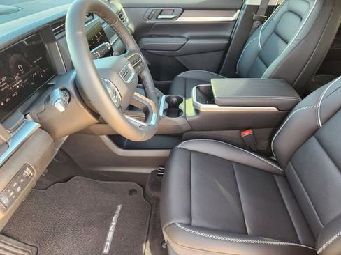 New 2026 GMC Terrain Denali AWD/4WD image 11