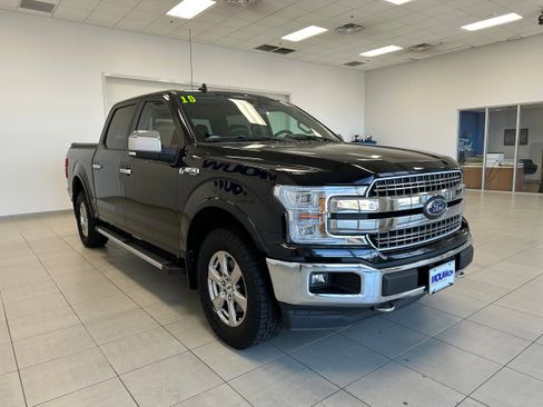 Used 2019 Ford F150 Lariat w/ Equipment Group 502A Luxury AWD/4WD image 4
