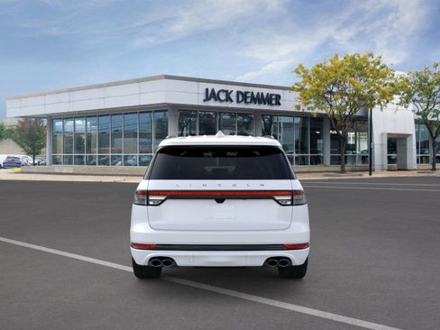 Used 2026 Lincoln Aviator Reserve w/ Jet Appearance Package image 5