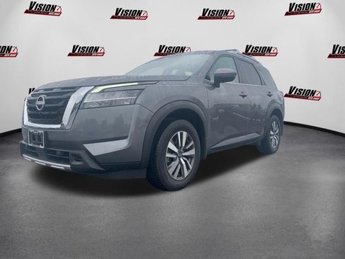 Certified 2024 Nissan Pathfinder SL AWD/4WD image 1