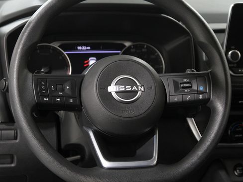 Used 2024 Nissan Rogue SV image 7