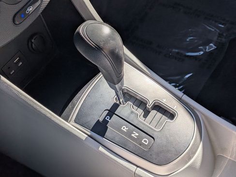 Used 2017 Hyundai Accent SE FWD image 25