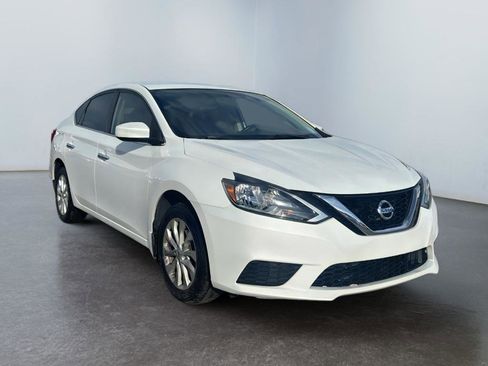 Used 2019 Nissan Sentra SV image 3