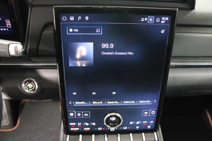 New 2027 GMC Terrain AT4 w/ Convenience Package III AWD/4WD image 45