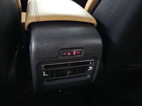Used 2021 Lincoln Corsair Reserve AWD/4WD image 35