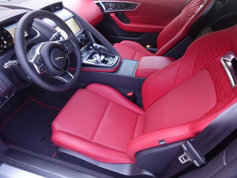 Used 2024 Jaguar F-TYPE R-Dynamic RWD image 8