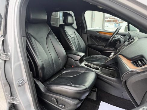 Used 2018 Lincoln MKC Select w/ Select Plus Package image 13