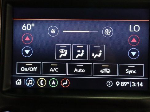 Used 2020 Chevrolet Silverado 2500 High Country w/ Technology Package AWD/4WD image 75