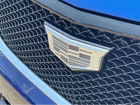 Certified 2023 Cadillac XT6 Sport w/ Technology Package AWD/4WD image 39