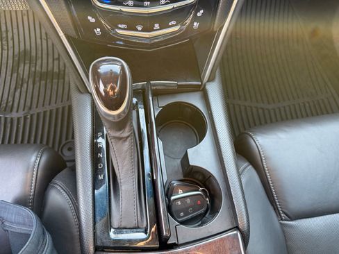 Used 2017 Cadillac XTS Luxury image 18